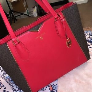 Michael Kors Tote